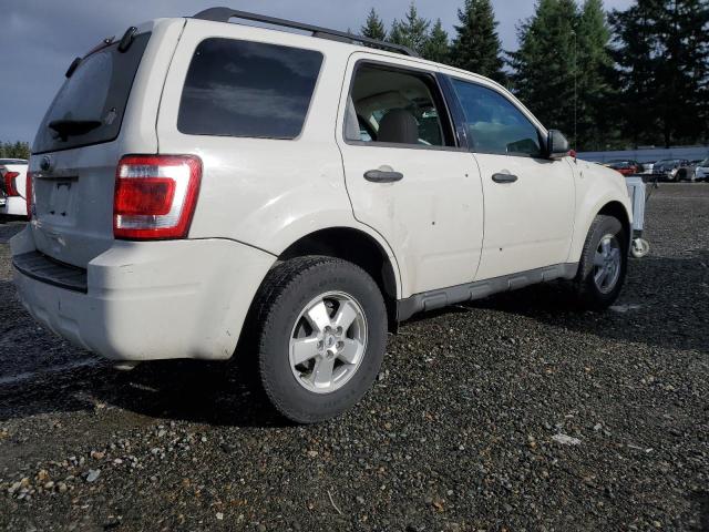 1FMCU0D73BKA28709 - 2011 FORD ESCAPE XLT WHITE photo 3