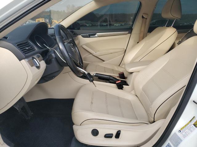 1VWBT7A35GC022356 - 2016 VOLKSWAGEN PASSAT SE Ақ фото 7