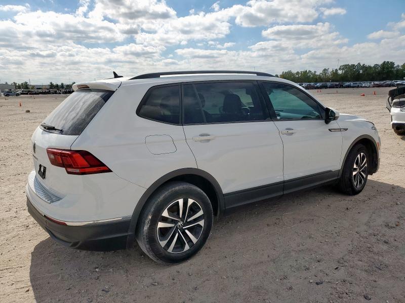 3VVRB7AX3PM078187 - 2023 VOLKSWAGEN TIGUAN S Biały zdjęcie 3