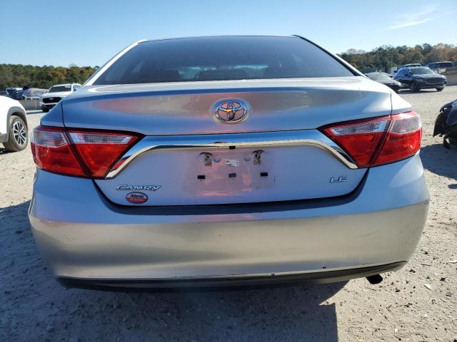 4T1BF1FKXGU526186 - 2016 TOYOTA CAMRY LE SILVER photo 6