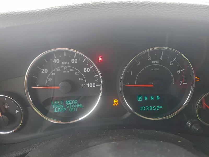 1C4BJWDG5JL833566 - 2018 JEEP WRANGLER U SPORT TAN photo 9