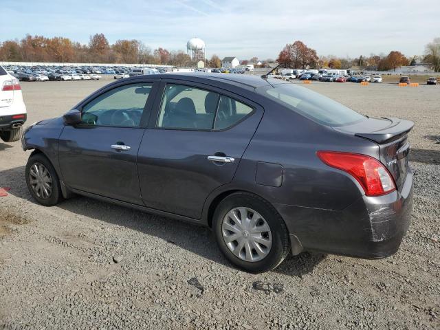 3N1CN7AP2FL852402 - 2015 NISSAN VERSA S 灰色 照片 2