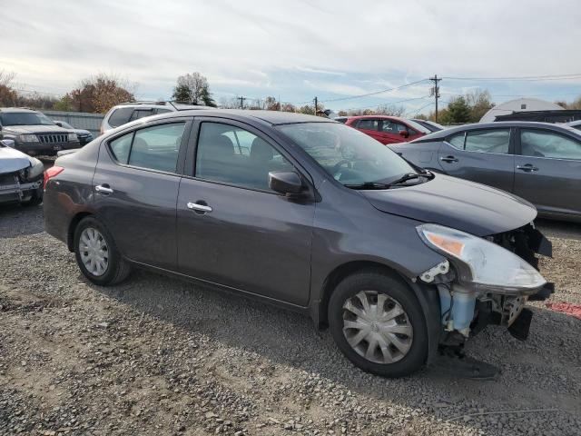 3N1CN7AP2FL852402 - 2015 NISSAN VERSA S 灰色 照片 4