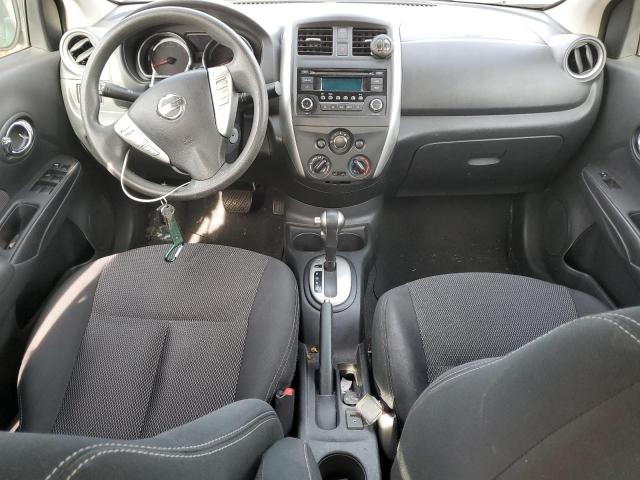3N1CN7AP2FL852402 - 2015 NISSAN VERSA S 灰色 照片 8