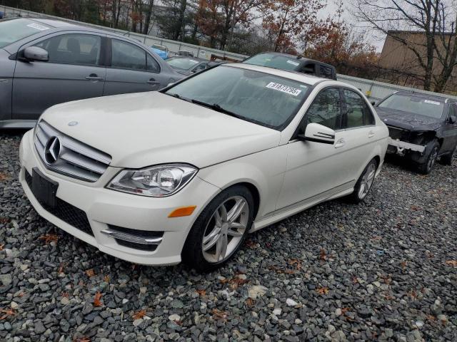 2012 MERCEDES-BENZ C 300 4MATIC, 