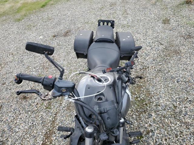 JKAENEC14JDA01393 - 2018 KAWASAKI EN650 C Boz foto 5