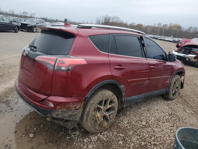 2T3JFREV2JW726337 - 2018 TOYOTA RAV4 SE Rouge photo 3