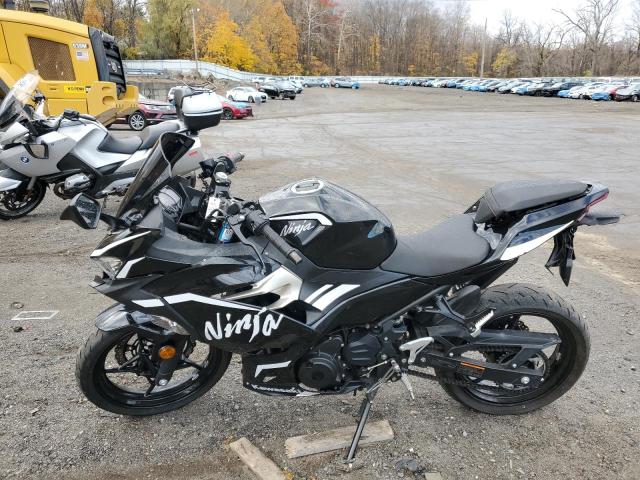 JKAEXKH17KDA20457 - 2019 KAWASAKI EX400 Schwarz Foto 3