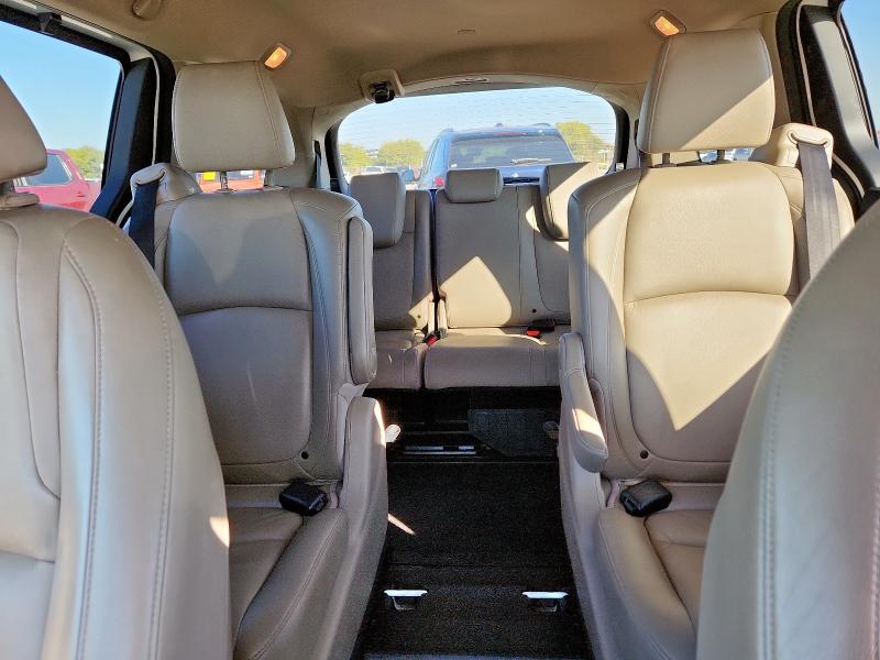 5FNRL6H74JB038725 - 2018 HONDA ODYSSEY EXL 白色 照片 10