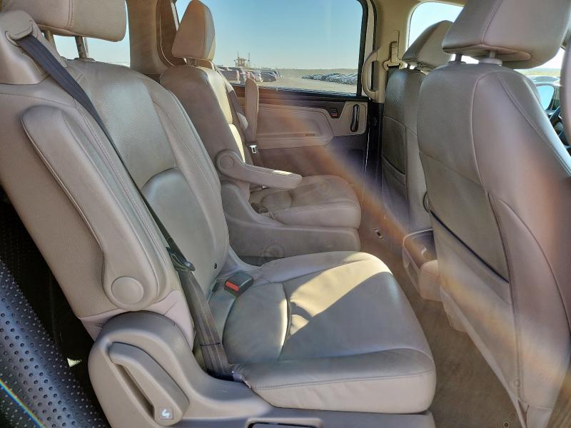 5FNRL6H74JB038725 - 2018 HONDA ODYSSEY EXL 白色 照片 11