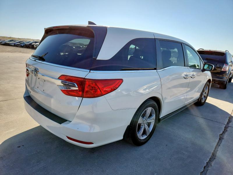 5FNRL6H74JB038725 - 2018 HONDA ODYSSEY EXL 白色 照片 3