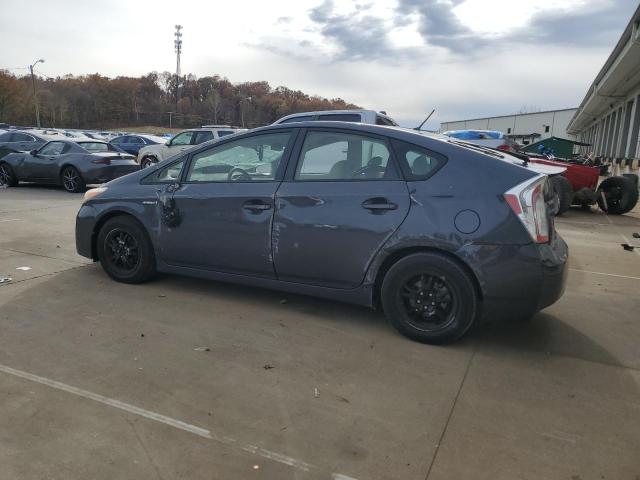 JTDKN3DU5E1782144 - 2014 TOYOTA PRIUS GRAY photo 2