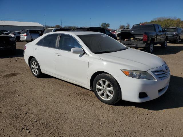 4T4BF3EK1AR080665 - 2010 TOYOTA CAMRY BASE WHITE photo 4