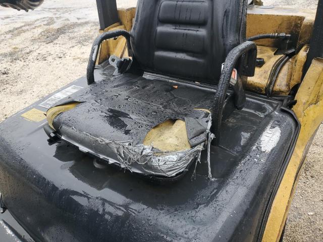 AT9001866B15714 - 2005 CATERPILLAR FORKLIFT 黄色 照片 9