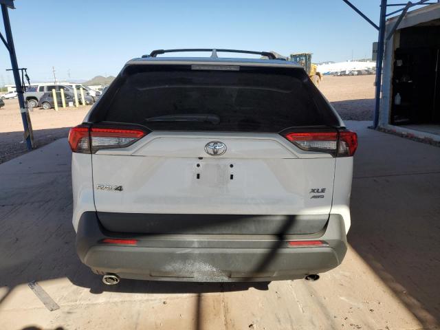 2T3P1RFV0PC354921 - 2023 TOYOTA RAV4 XLE Blanco foto 6