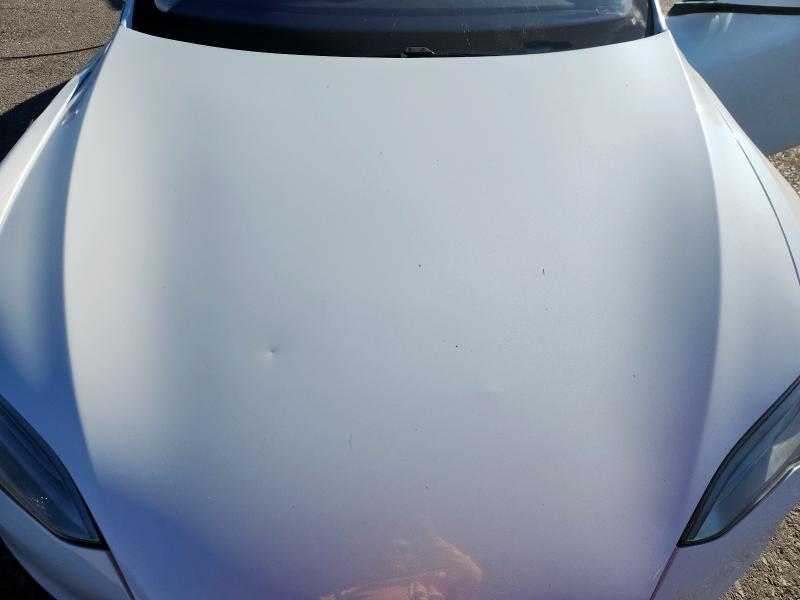 5YJSA1E2XGF141434 - 2016 TESLA MODEL S 白色 照片 11