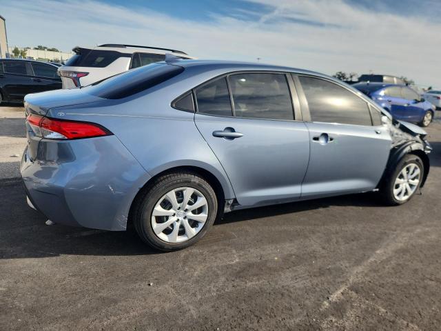 JTDEPMAE2N3026544 - 2022 TOYOTA COROLLA LE Синий фото 3