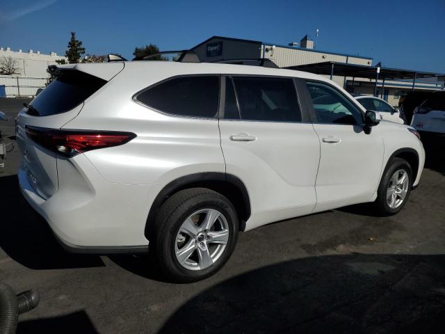 5TDKDRAH2PS008758 - 2023 TOYOTA HIGHLANDER L WHITE photo 3
