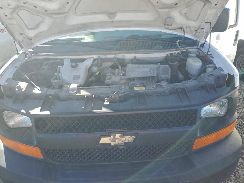 1GCUHAD43A1127785 - 2010 CHEVROLET EXPRESS G1 白色 照片 12