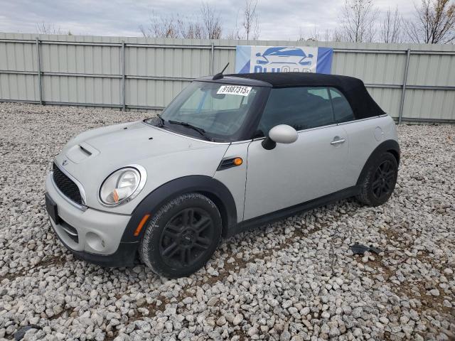 2014 MINI COOPER, 