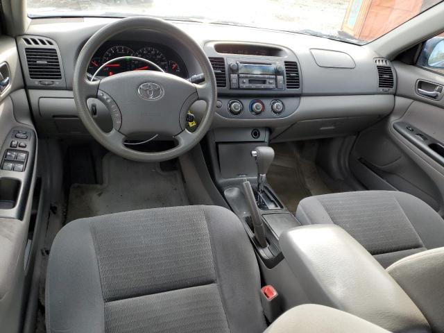 4T1BE30K75U006824 - 2005 TOYOTA CAMRY LE BLUE photo 8