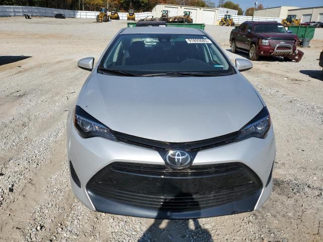 5YFBURHE6KP906907 - 2019 TOYOTA COROLLA L Gümüş fotoğraf 5
