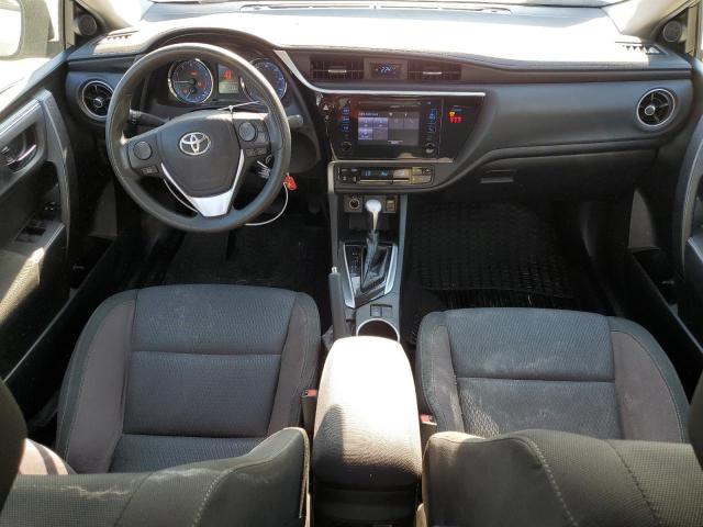 5YFBURHE6KP906907 - 2019 TOYOTA COROLLA L Gümüş fotoğraf 8