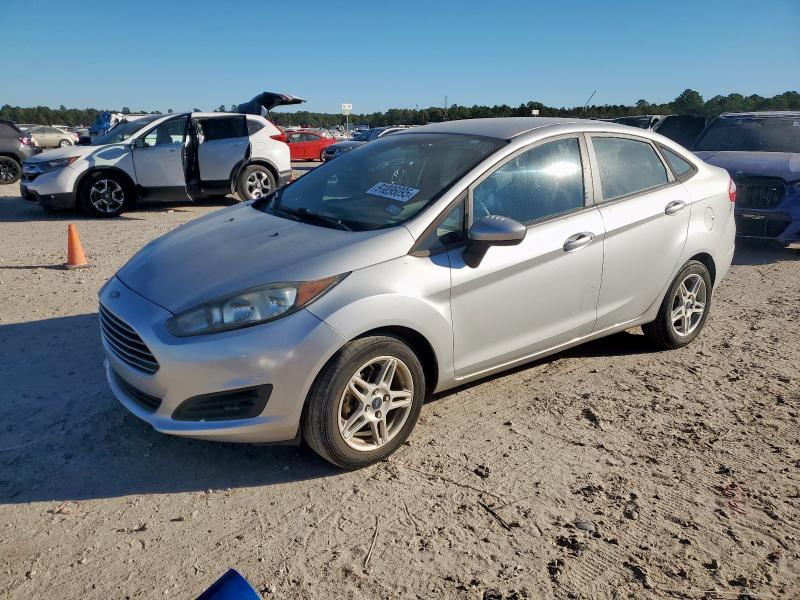2017 FORD FIESTA SE, 