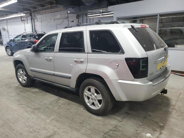 1J8HR48P67C522571 - 2007 JEEP GRAND CHER LAREDO 银色 照片 2