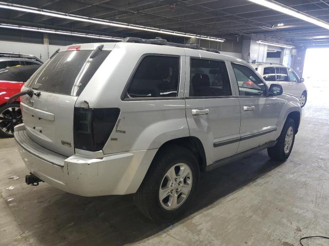 1J8HR48P67C522571 - 2007 JEEP GRAND CHER LAREDO 银色 照片 3