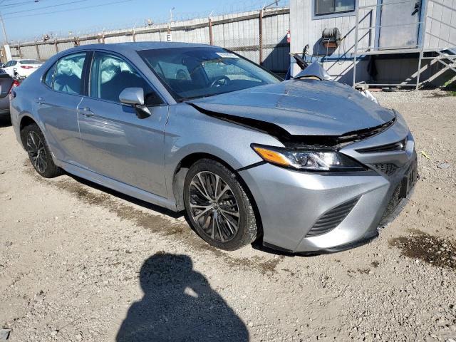 4T1B11HK4KU809915 - 2019 TOYOTA CAMRY L 银色 照片 4