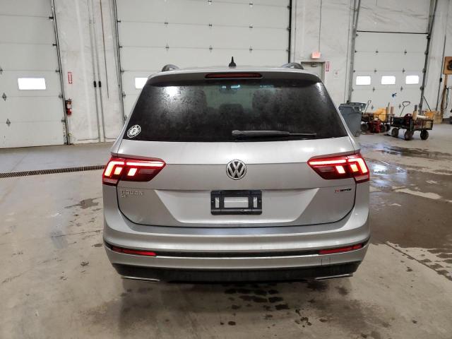 3VV2B7AX2MM036249 - 2021 VOLKSWAGEN TIGUAN SE Silber Foto 6