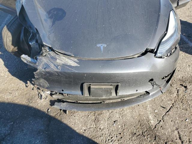 5YJ3E1EA3KF495305 - 2019 TESLA MODEL 3 ნაცრისფერი ფოტო 11