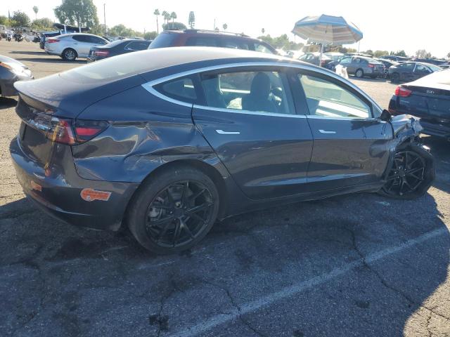 5YJ3E1EA3KF495305 - 2019 TESLA MODEL 3 ნაცრისფერი ფოტო 3