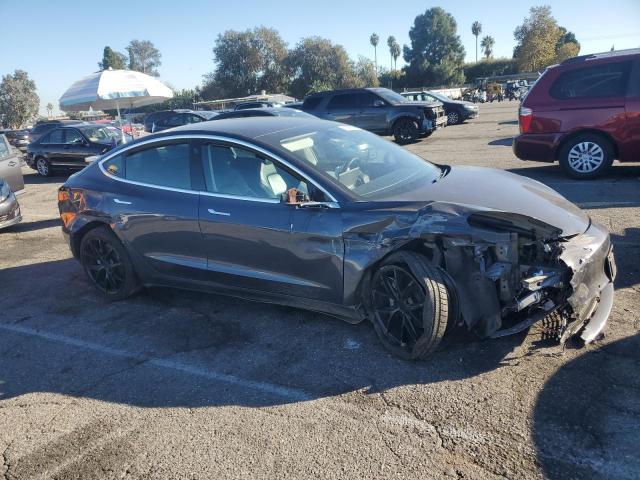 5YJ3E1EA3KF495305 - 2019 TESLA MODEL 3 ნაცრისფერი ფოტო 4