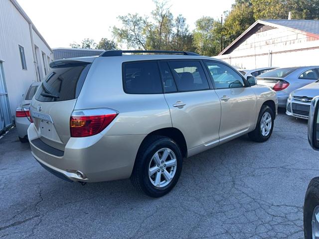 5TDZA3EH0AS005220 - 2010 TOYOTA HIGHLANDER TAN photo 4