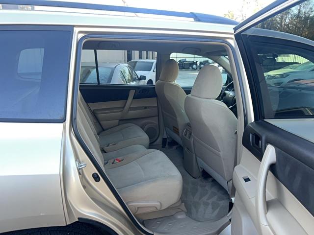 5TDZA3EH0AS005220 - 2010 TOYOTA HIGHLANDER TAN photo 6