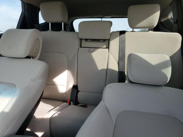 5XYZU3LB7HG386030 - 2017 HYUNDAI SANTA FE S GRAY photo 10