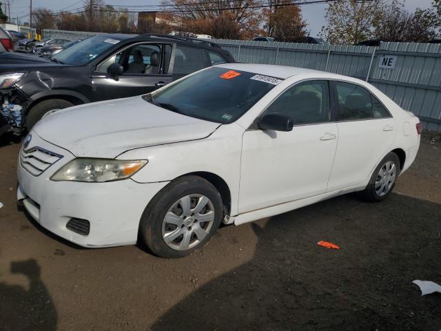 2011 TOYOTA CAMRY BASE, 