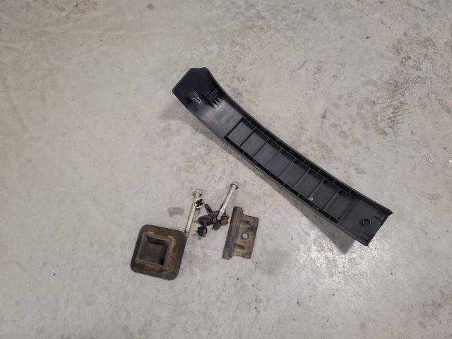 5XYZUDLB1DG011864 - 2013 HYUNDAI SANTA FE S GRAY photo 13