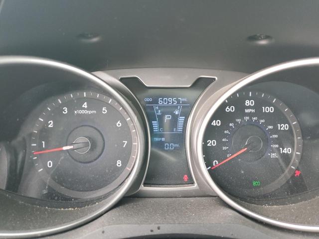 KMHTC6AD8DU146276 - 2013 HYUNDAI VELOSTER RED photo 9