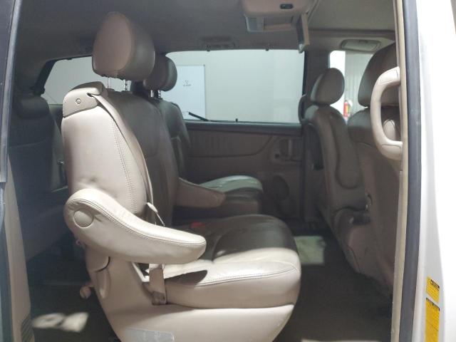 5TDBK22C97S003220 - 2007 TOYOTA SIENNA XLE 白色 照片 11