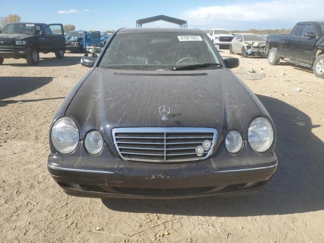 WDBJF65J61B262021 - 2001 MERCEDES-BENZ E 320 შავი ფოტო 5