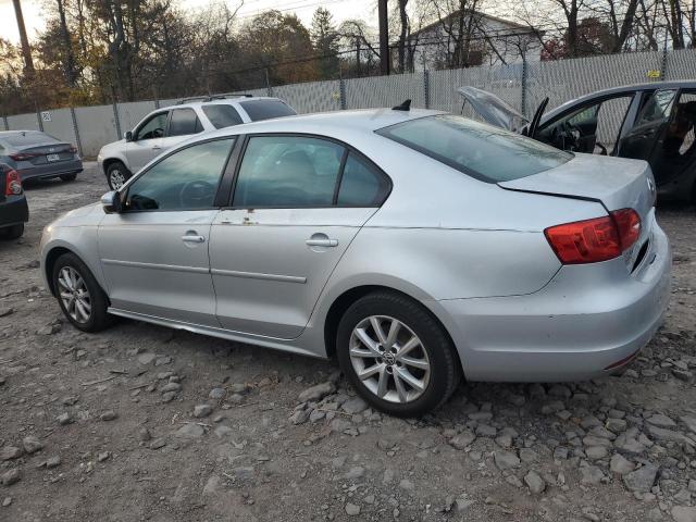 3VWDZ7AJXBM333231 - 2011 VOLKSWAGEN JETTA SE SILVER photo 2