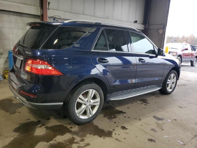 4JGDA5HB0DA264090 - 2013 MERCEDES-BENZ ML 350 4MATIC BLUE photo 3