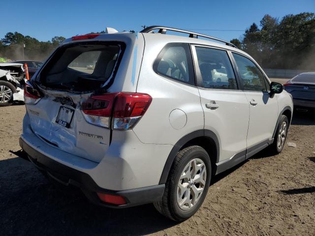 JF2SKACC9PH437474 - 2023 SUBARU FORESTER WHITE photo 3