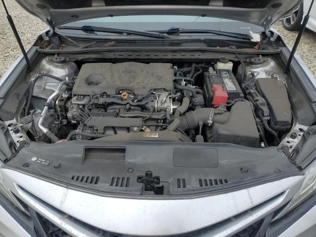 4T1B61HKXJU522921 - 2018 TOYOTA CAMRY XSE ვერცხლისფერი ფოტო 11