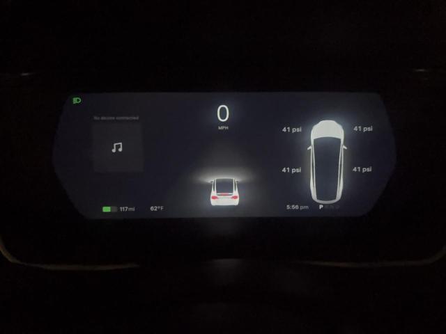 5YJXCBE29GF020593 - 2016 TESLA MODEL X WHITE photo 11