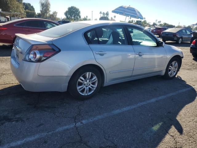 1N4AL2AP4CN488241 - 2012 NISSAN ALTIMA BASE Серебристый фото 3