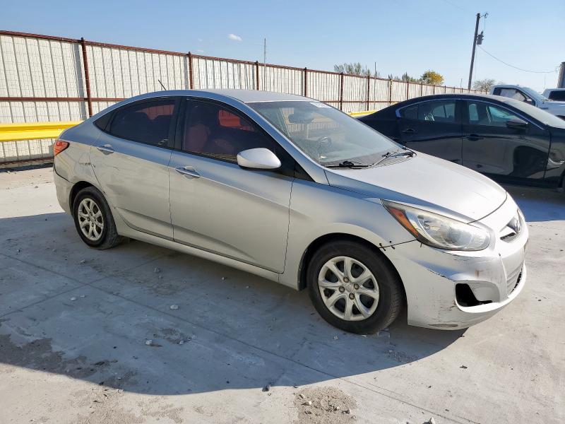 KMHCT4AE1DU469159 - 2013 HYUNDAI ACCENT GLS 银色 照片 4